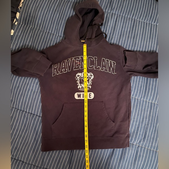 Women’s Harry Potter Ravenclaw hoodie. - Picture 3 of 5